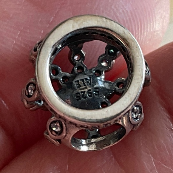 Pandora Crown charm - Picture 3 of 3